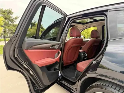 BMW X3 2023, 47000 км, за 213800 CNY - фото 9
