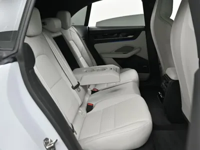 Porsche Macan 2025, 11706 км, за 105000000 KRW - фото 12