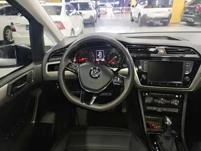 Volkswagen Touran 2019, 146800 км, за 53099 CNY - фото 11