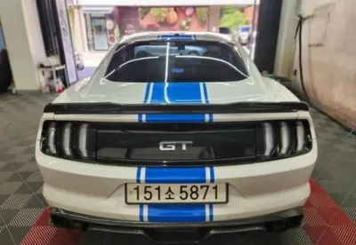 Ford Mustang 2017, 81495 км, за 27490000 KRW