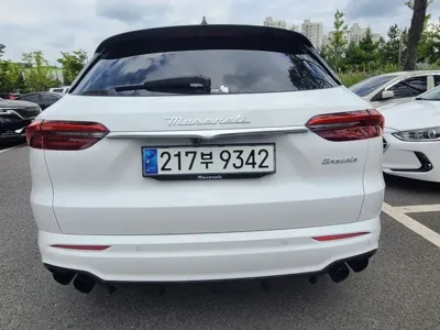 Maserati Grecale 2023, 15000 км, за 0 KRW