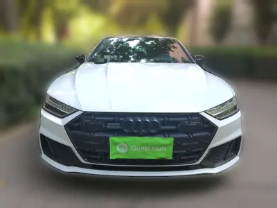 Audi A7L 2022, 48099 км, за 233496.65 CNY