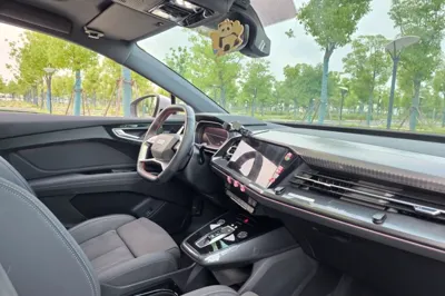Audi Q4 e-tron 2023, 37500 км, за 145986.39 CNY - фото 41