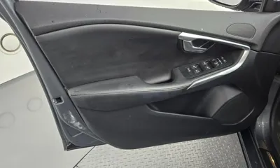 Volvo V40 2018, 80367 км, за 11500000 KRW - фото 24