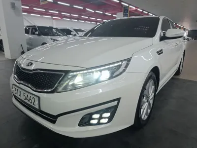 Kia K5 · 2014 год