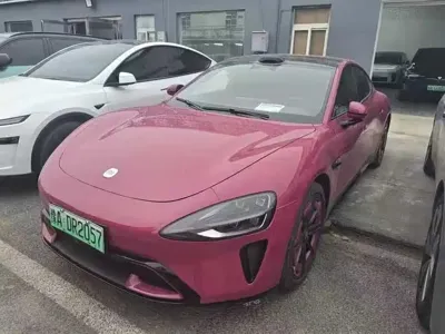 Xiaomi SU7 · 2025 год