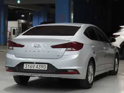 Hyundai Avante 2019, 98394 км, за 10600000 KRW