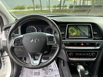 Hyundai Sonata 2018, 95333 км, за 11990000 KRW - фото 12