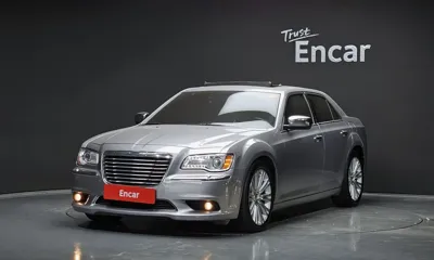 Chrysler 300C · 2013 год