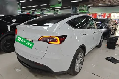 Tesla Model Y 2022, 57400 км, за 190315.95 CNY - фото 6
