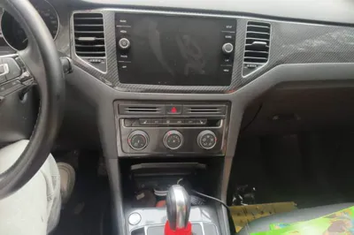 Volkswagen Golf Sportsvan 2016, 66300 км, за 55820.5 CNY - фото 13