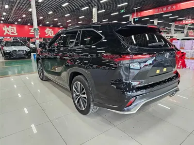 Toyota Crown Kluger 2025, 100 км, за 265800 CNY - фото 4
