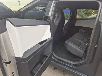 Tesla Cybertruck 2024, 13334 км, за 140000000 KRW - фото 10