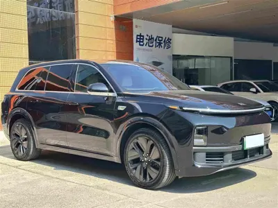 Li Auto Li L9 2023, 47200 км, за 249800 CNY