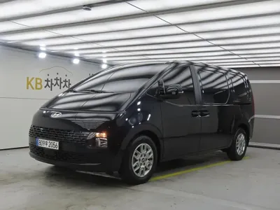 Hyundai Staria · 2025 год