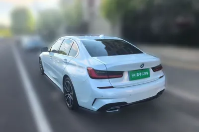 BMW 3 Series 2021, 21000 км, за 146251.51 CNY