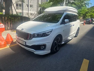 Kia Canival · 2017 год