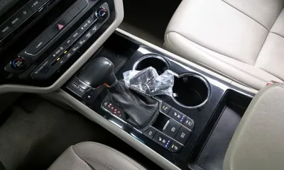 Kia Canival 2019, 184655 км, за 9900000 KRW - фото 9