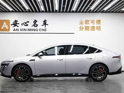 Nissan N7 2025, 4000 км, за 105000 CNY