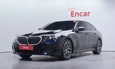 BMW 5-Series · 2026 год