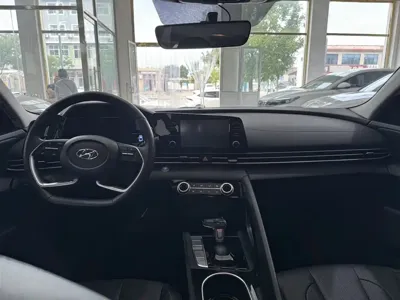 Hyundai Elantra 2023, 30000 км, за 79800 CNY - фото 9