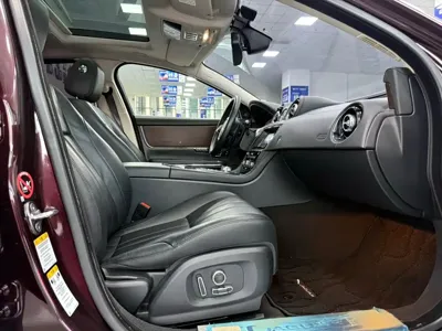 Jaguar XJ 2017, 79100 км, за 136300 CNY - фото 21