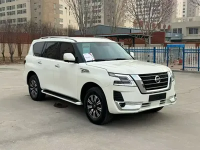 Nissan Patrol 2019, 140000 км, за 159000 CNY