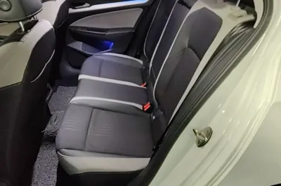 Volkswagen Golf 2021, 42600 км, за 85484.25 CNY