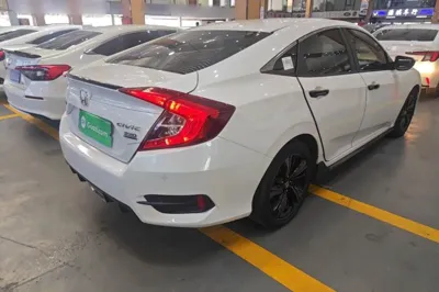 Honda Civic 2019, 35400 км, за 77653.2 CNY - фото 6