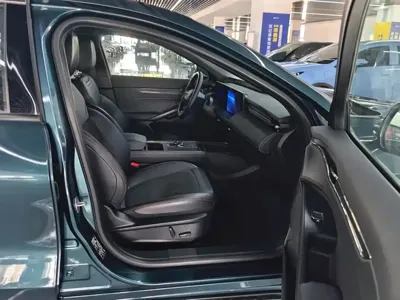 Ford Mondeo 2024, 11700 км, за 83800 CNY - фото 8