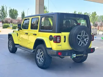Jeep Wrangler PHEV 2024, 110000 км, за 216000 CNY - фото 7