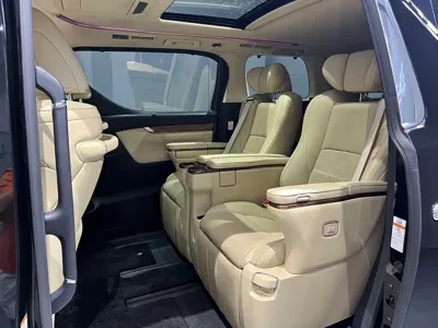 Toyota Alphard 2017, 121000 км, за 299000 CNY - фото 9