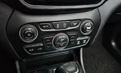 Jeep Cherokee 2021, 19071 км, за 49990000 KRW - фото 30