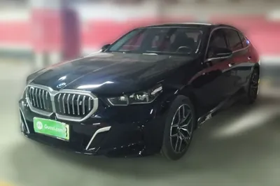 BMW i5 · 2024 год