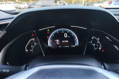 Honda Civic 2019, 56100 км, за 50515.71 CNY - фото 11
