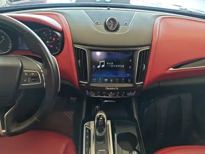 Maserati Levante 2019, 83900 км, за 204899 CNY - фото 13