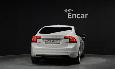 Volvo S60 2017, 124012 км, за 8800000 KRW