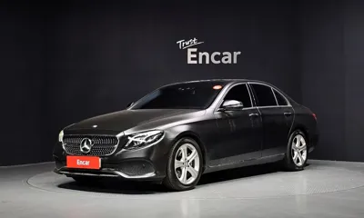 Mercedes-Benz E-Class · 2017 год