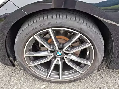 BMW 3 Series 2022, 60000 км, за 156800 CNY