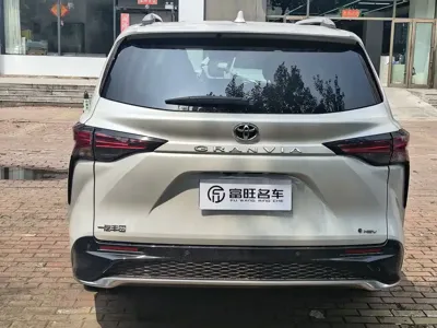 Toyota Granvia 2024, 57900 км, за 256800 CNY - фото 6