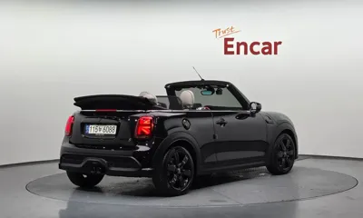 MINI Cooper Convertible 2023, 13873 км, за 31500000 KRW