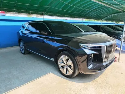 Hongqi Hongqi E-HS9 2023, 52900 км, за 221200 CNY