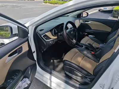 Chevrolet Monza 2021, 24100 км, за 33600 CNY - фото 17