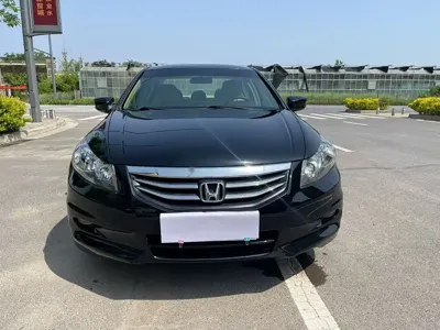 Honda Accord 2011, 90000 км, за 25800 CNY