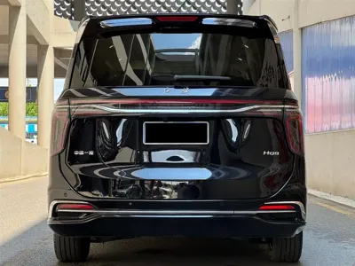 Hongqi Hongqi HQ9 2023, 18000 км, за 165000 CNY