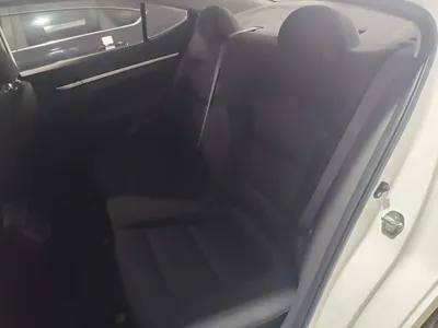 Hyundai Elantra 2019, 50199 км, за 46300 CNY - фото 17