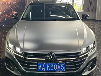 Volkswagen CC 2023, 70000 км, за 119900 CNY