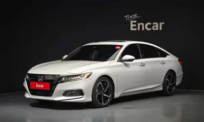 Honda Accord · 2018 год