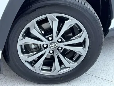 Toyota RAV4 2024, 24700 км, за 135000 CNY - фото 9