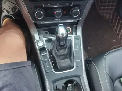 Volkswagen Passat 2019, 137000 км, за 48300 CNY - фото 14